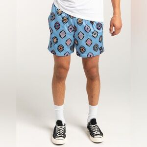 RSQ Mens 6" Mesh Shorts sz L nwt